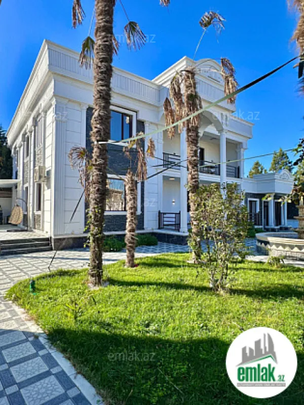 Satılır 6 otaqlı mənzil 360 m²