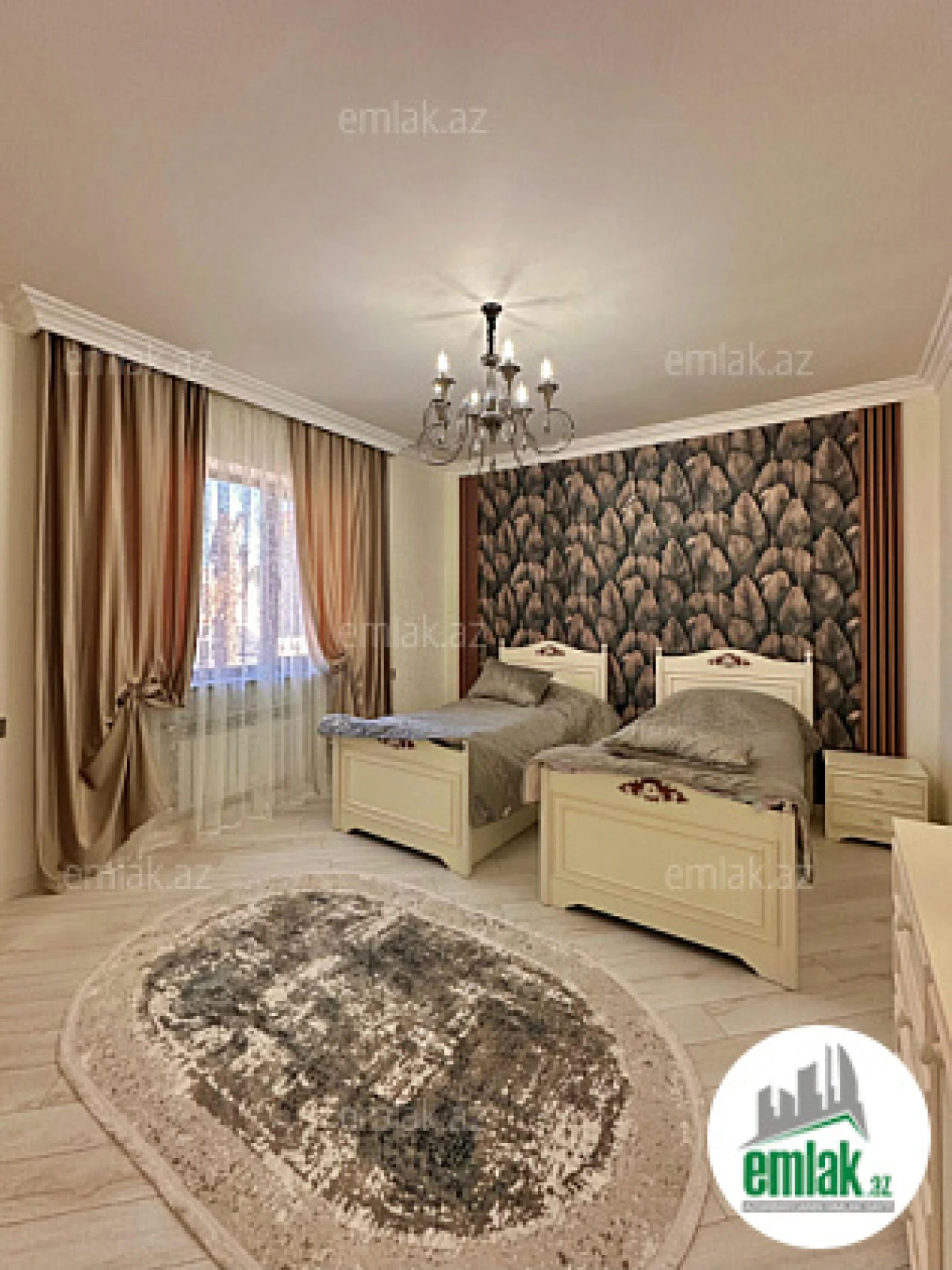 Satılır 6 otaqlı mənzil 360 m²