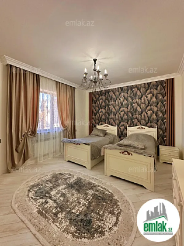 Satılır 6 otaqlı mənzil 360 m²