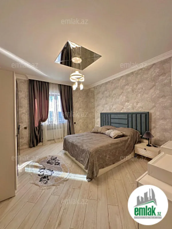 Satılır 6 otaqlı mənzil 360 m²