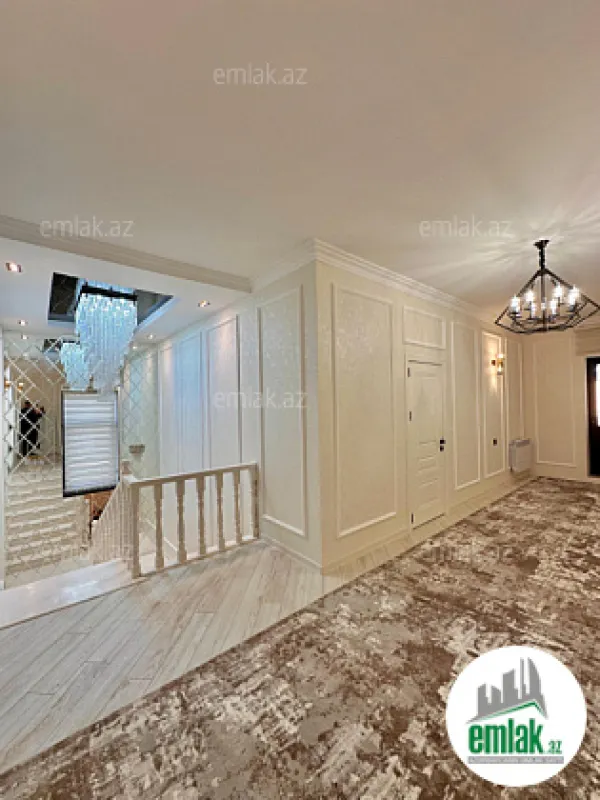Satılır 6 otaqlı mənzil 360 m²