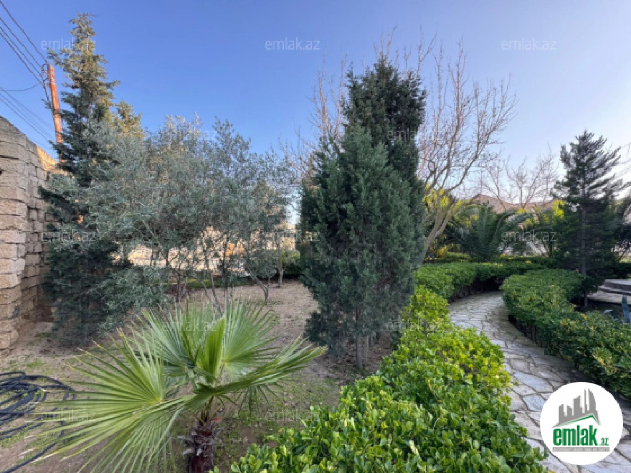 Satılır torpaq sahəsi 12 m²