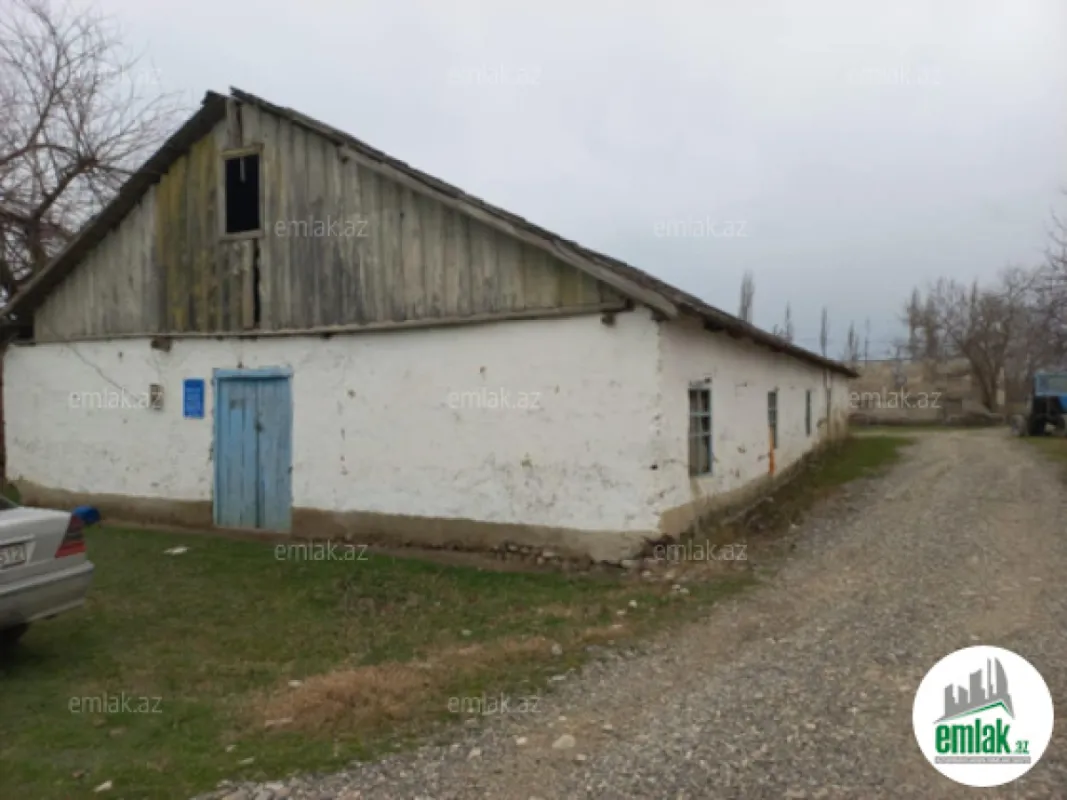 Satılır 2 otaqlı obyekt 260 m²