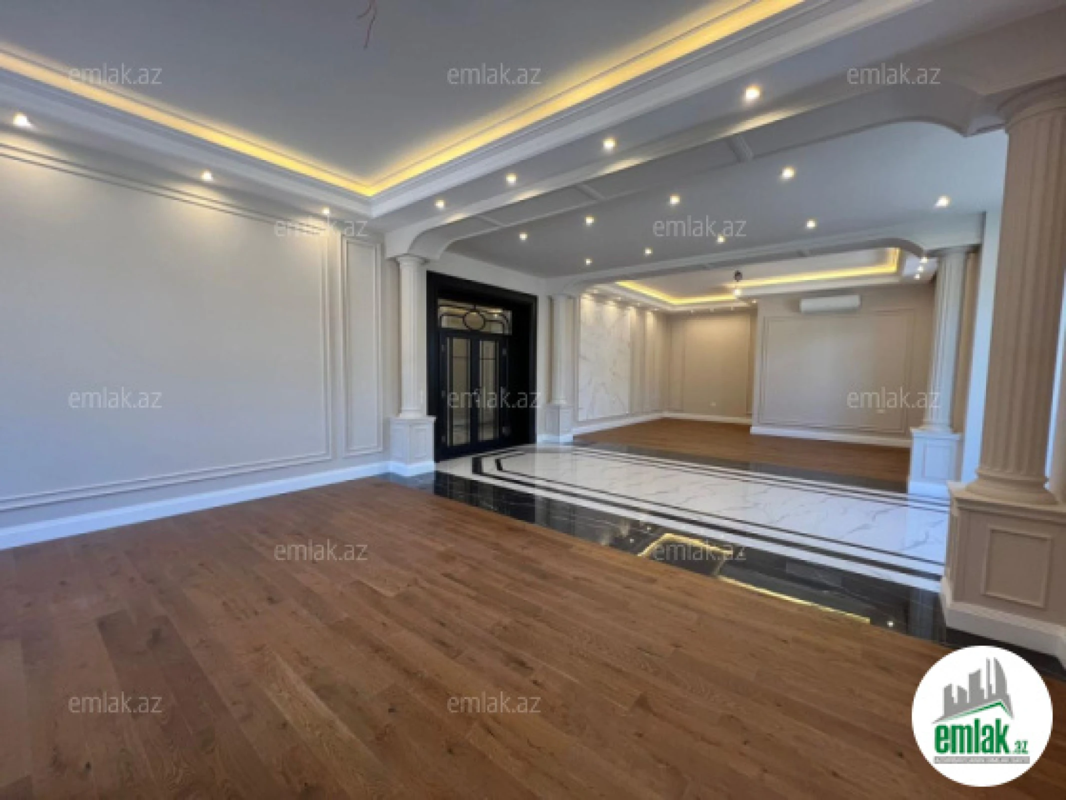 Satılır 6 otaqlı mənzil 450 m²