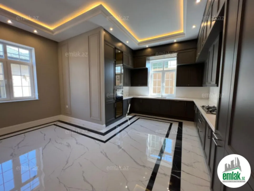 Satılır 6 otaqlı mənzil 450 m²