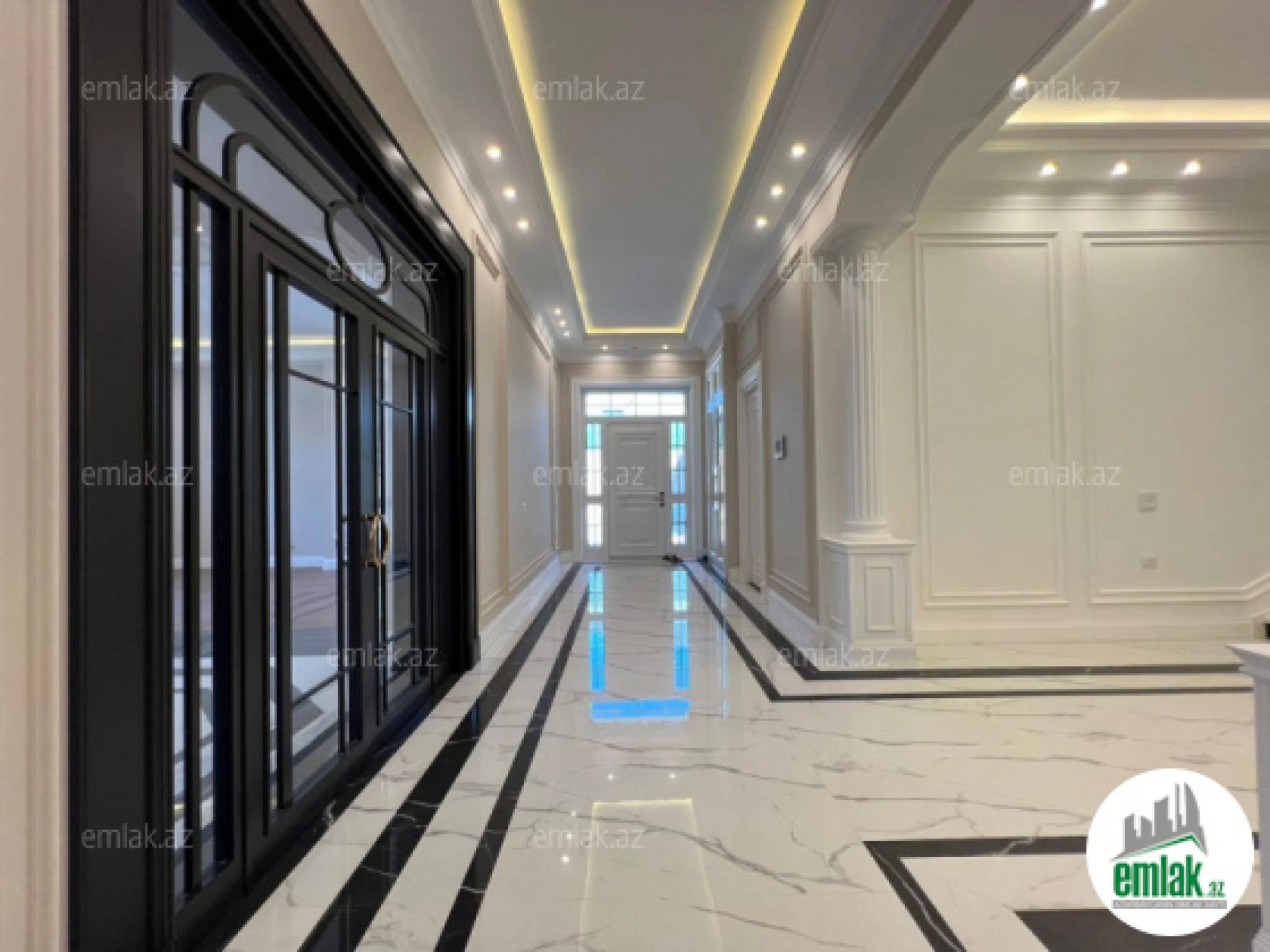 Satılır 6 otaqlı mənzil 450 m²