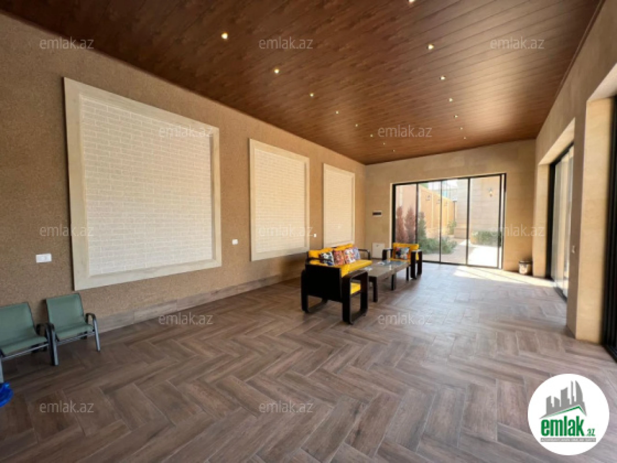 Satılır 6 otaqlı mənzil 450 m²