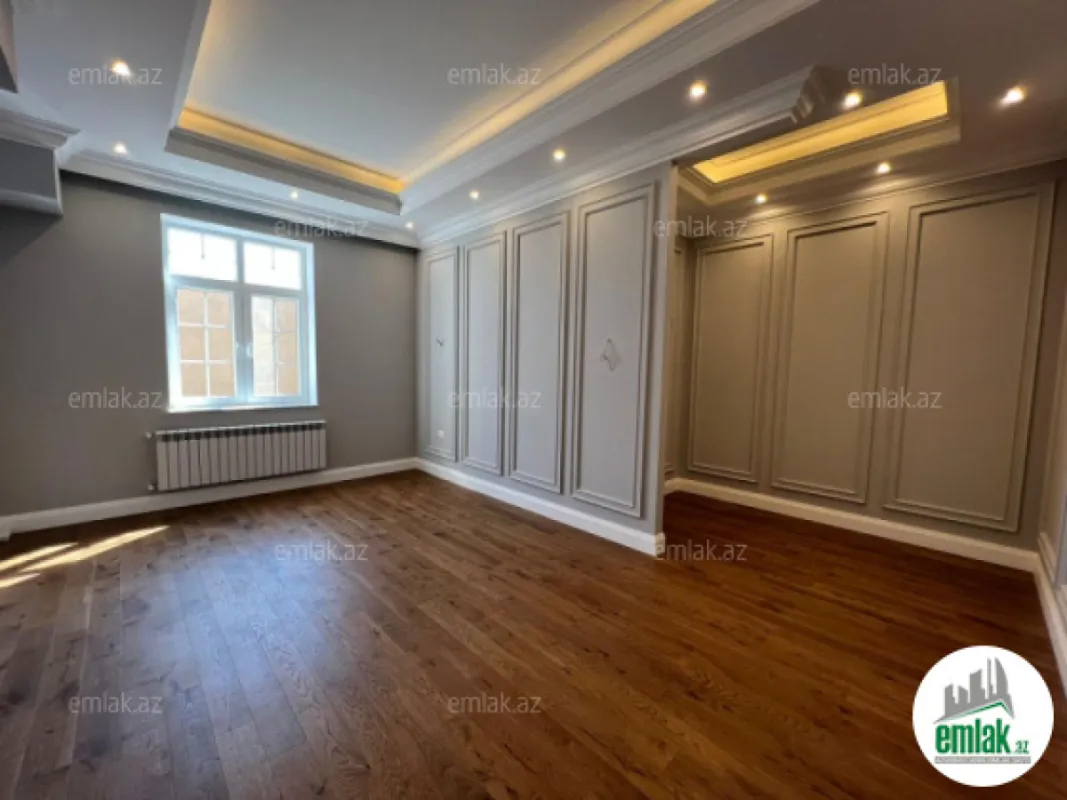 Satılır 6 otaqlı mənzil 450 m²