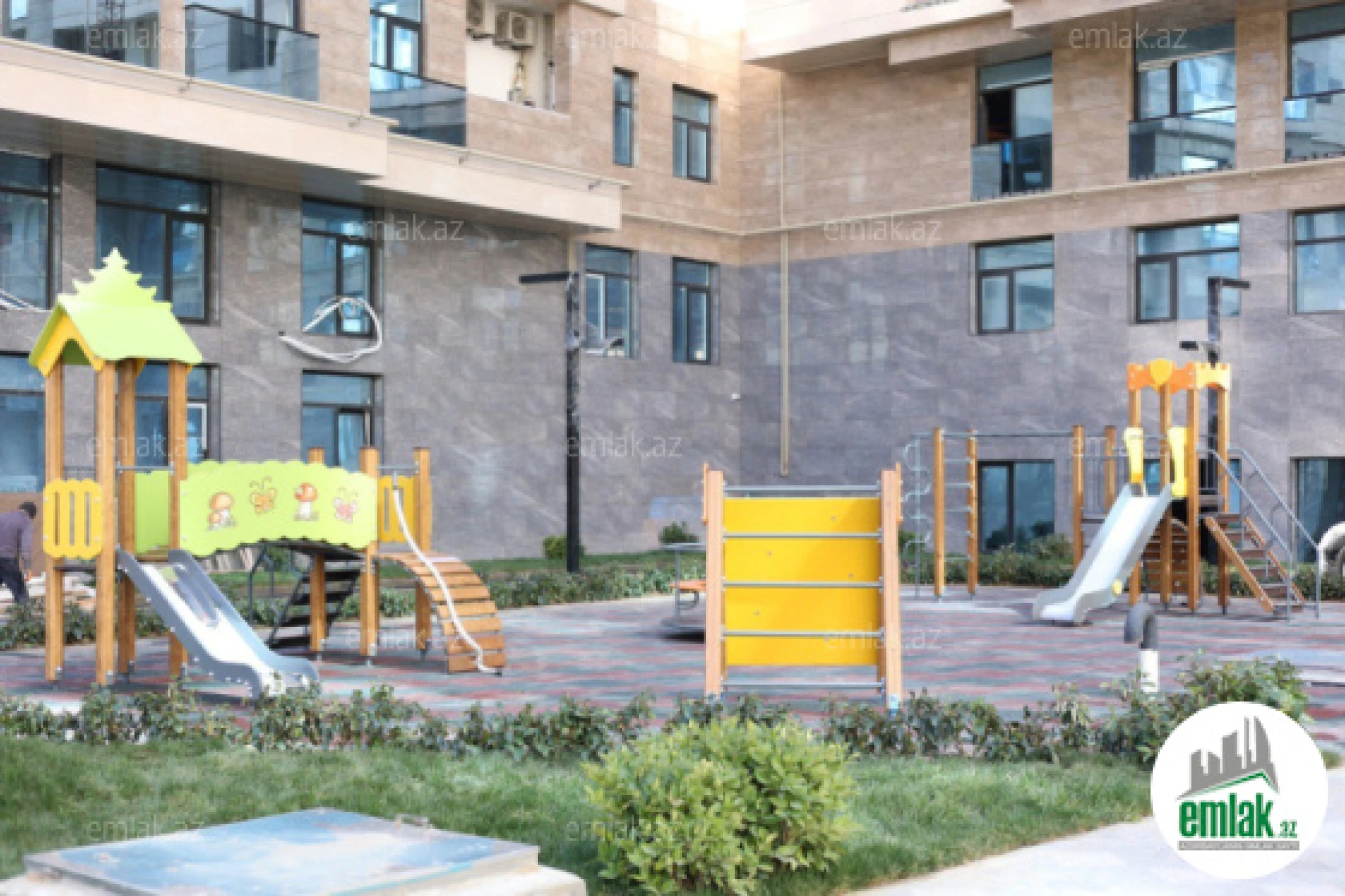 Satılır 2 otaqlı yeni tikili 87 m²