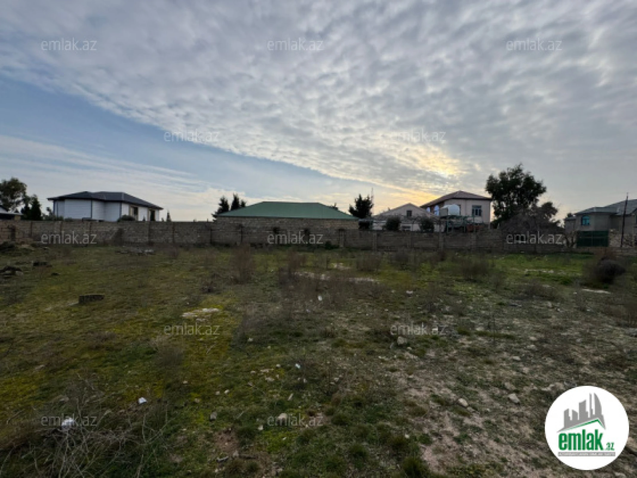 Satılır torpaq sahəsi 12 m²