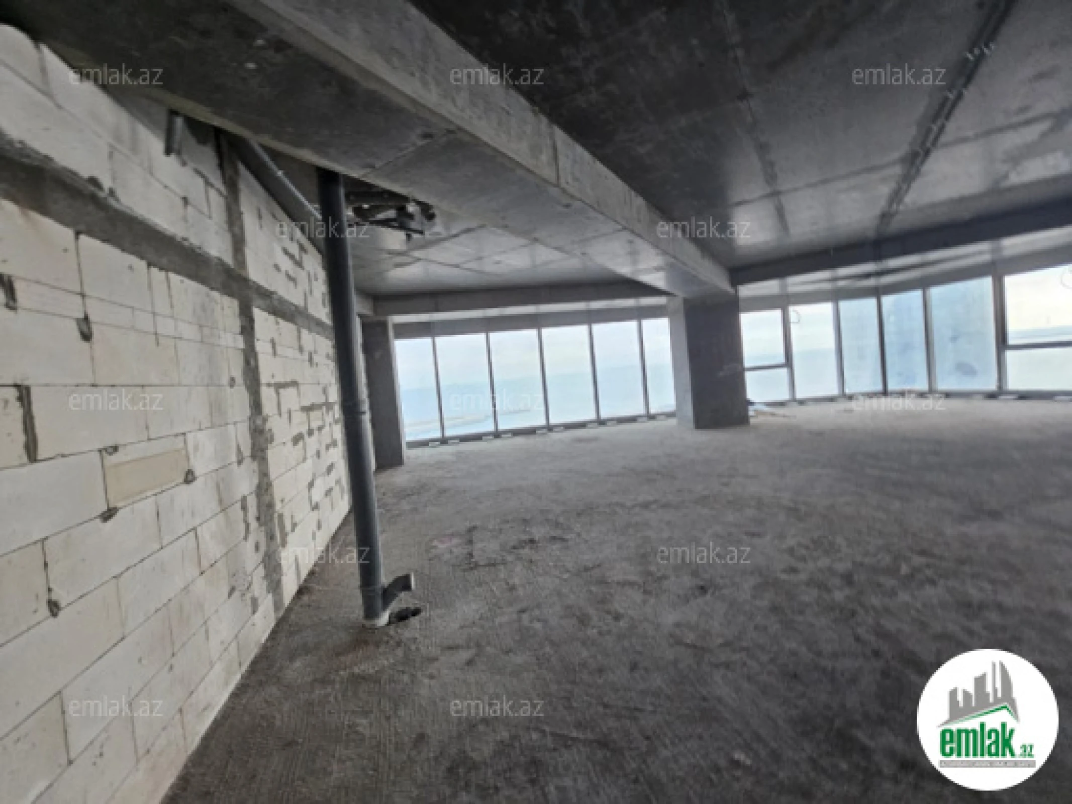 Satılır 3 otaqlı yeni tikili 173 m²