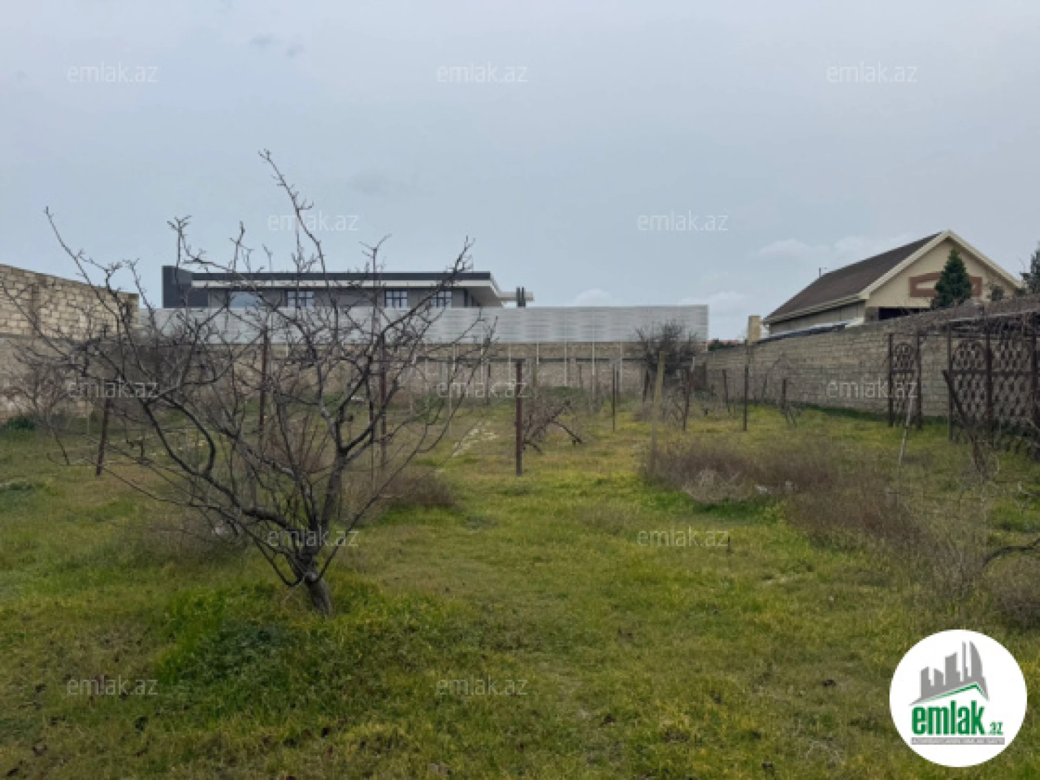 Satılır torpaq sahəsi 25 m²