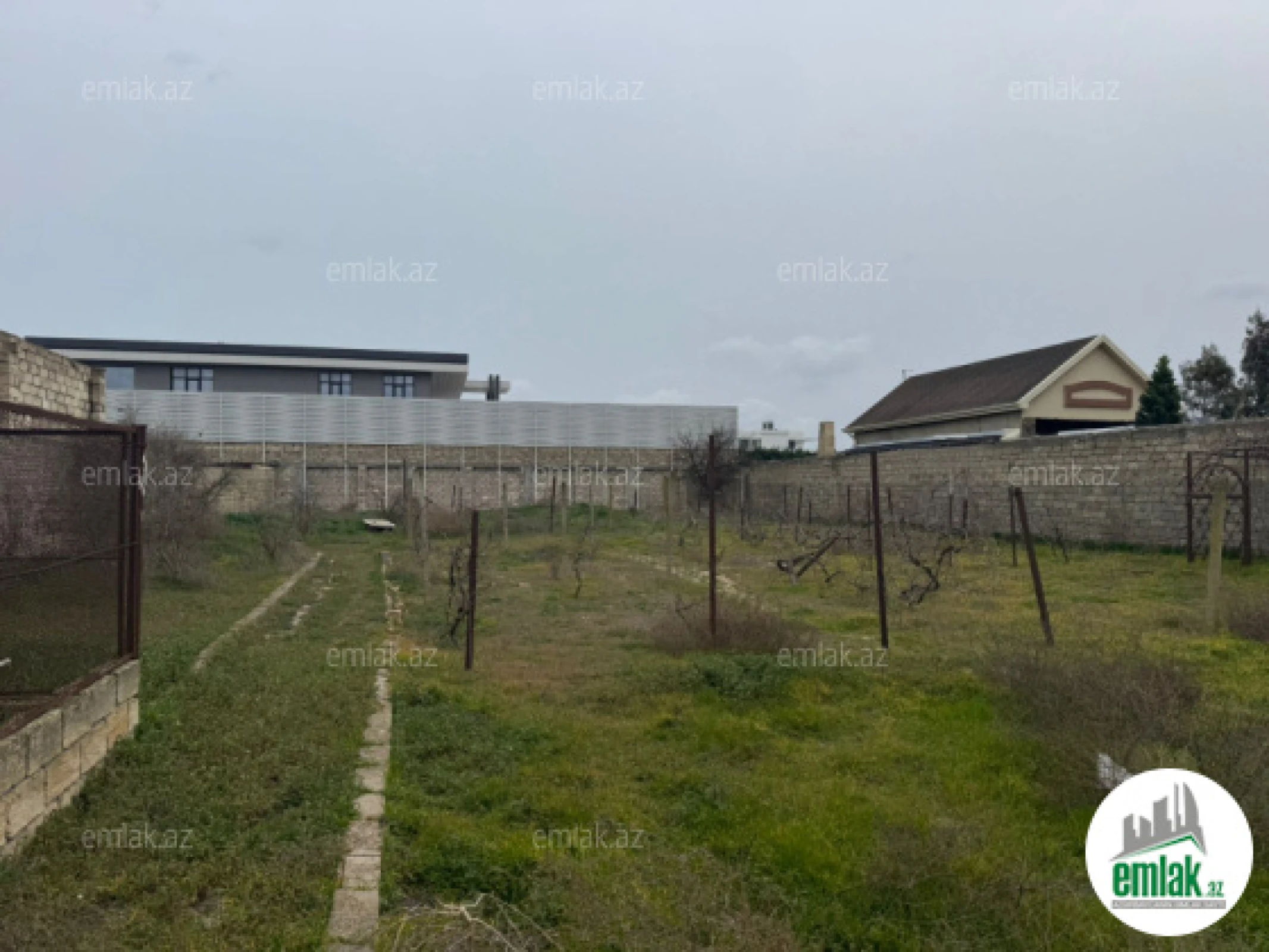 Satılır torpaq sahəsi 25 m²