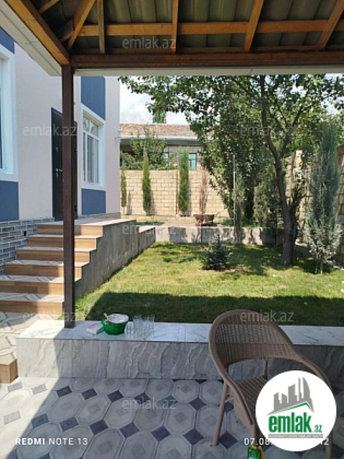 Satılır 5 otaqlı mənzil 250 m²