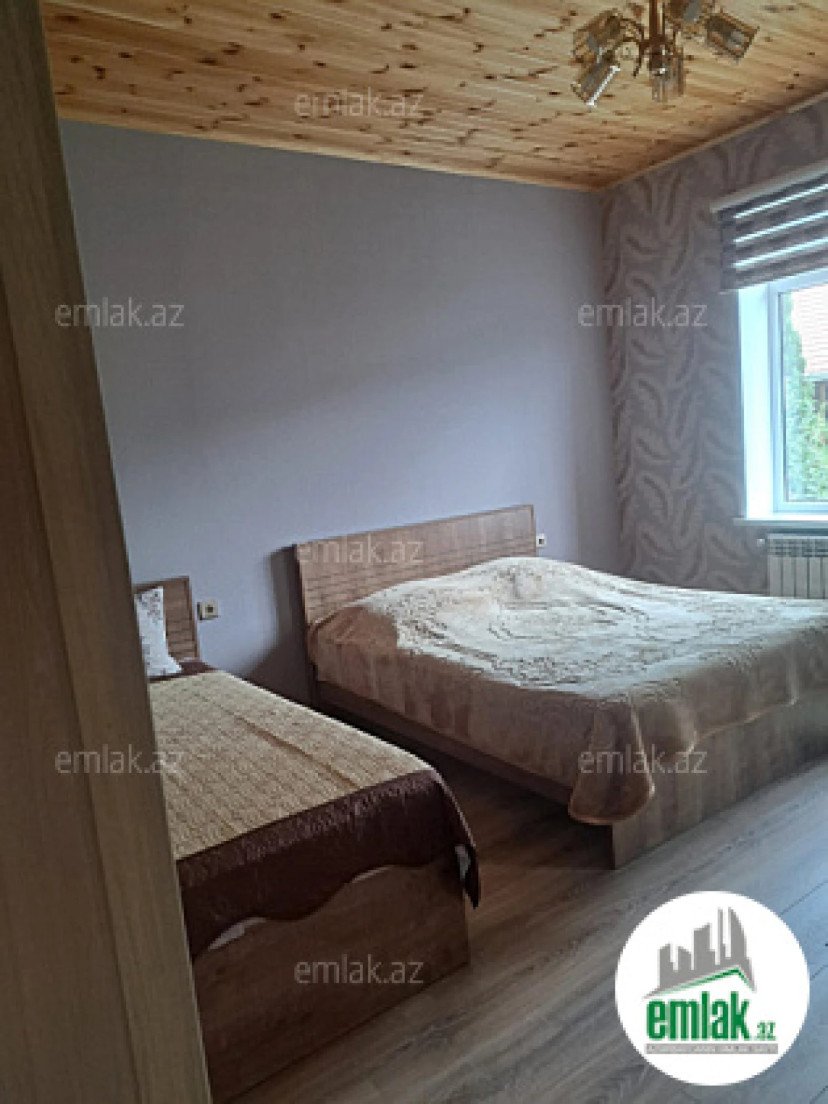Satılır 5 otaqlı mənzil 250 m²