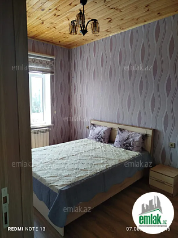Satılır 5 otaqlı mənzil 250 m²
