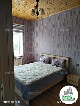 Satılır 5 otaqlı mənzil 250 m²
