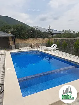 Satılır 5 otaqlı mənzil 250 m²
