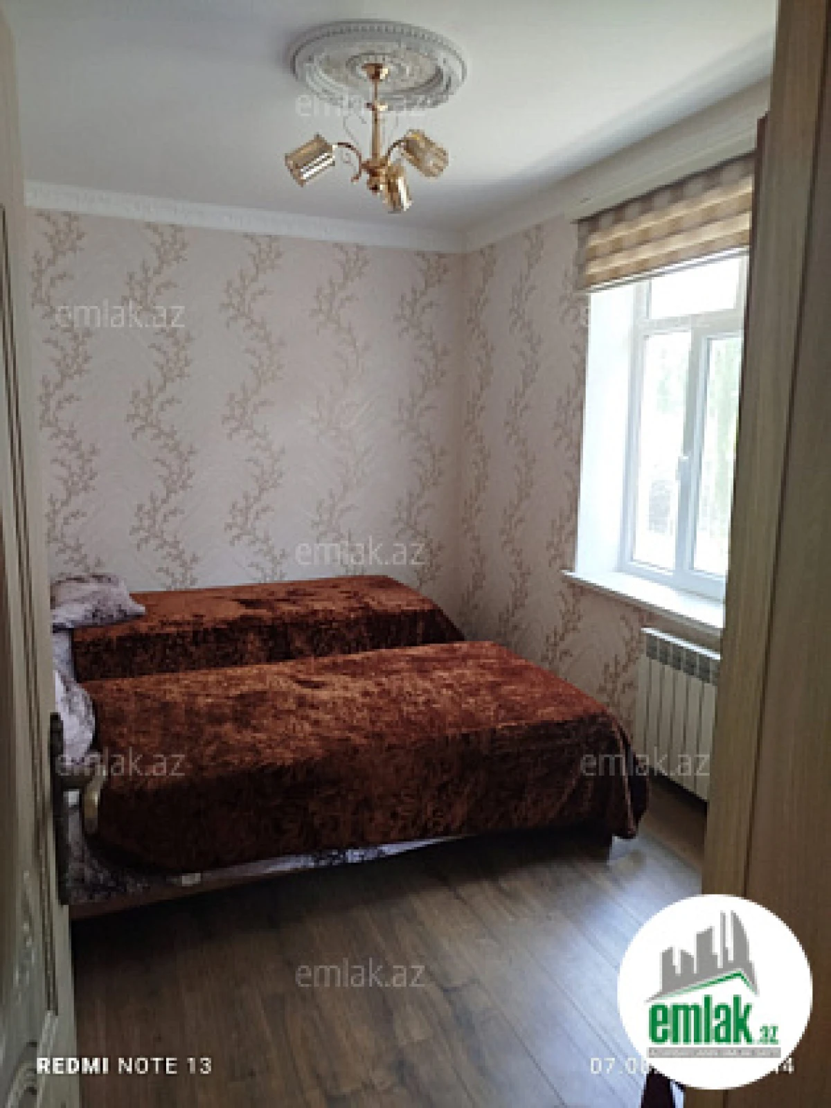 Satılır 5 otaqlı mənzil 250 m²