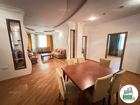 Satılır 3 otaqlı yeni tikili 135 m²