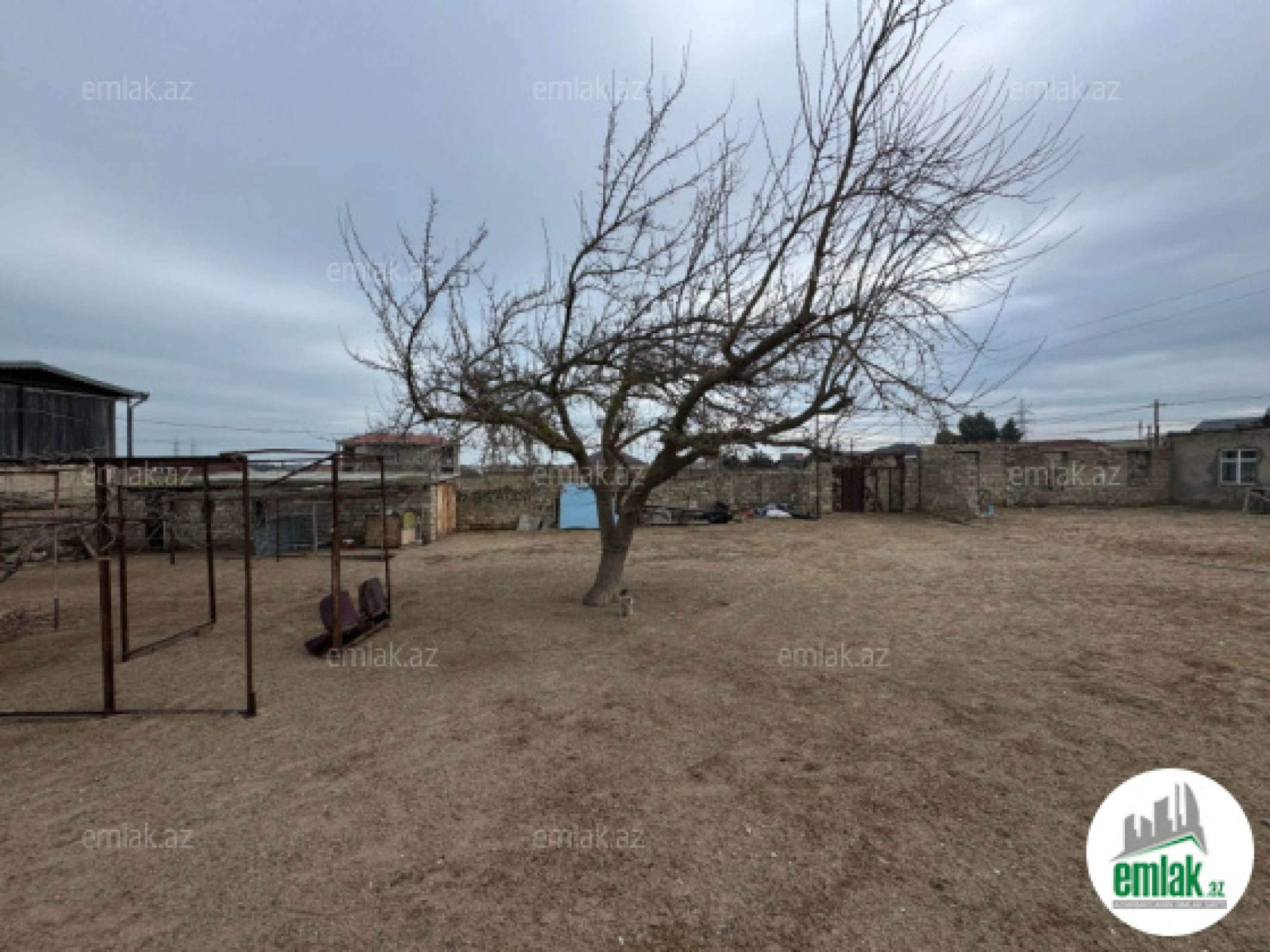 Satılır torpaq sahəsi 12 m²