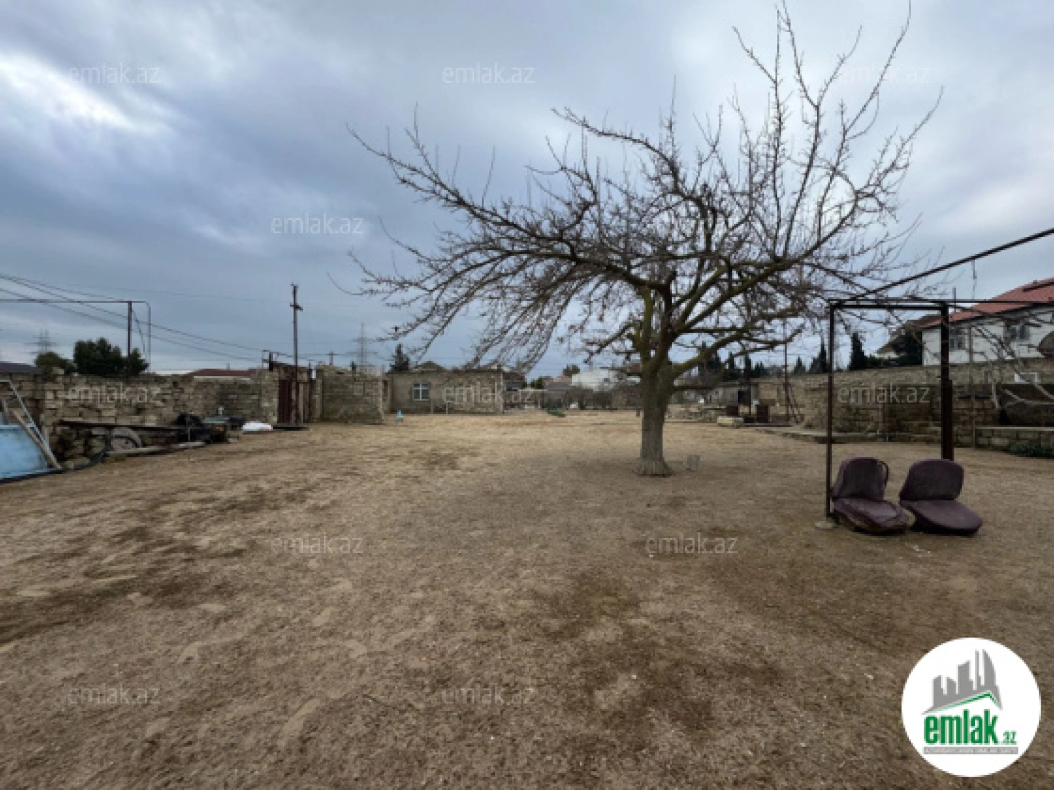 Satılır torpaq sahəsi 12 m²