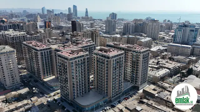 Satılır 1 otaqlı obyekt 300 m²