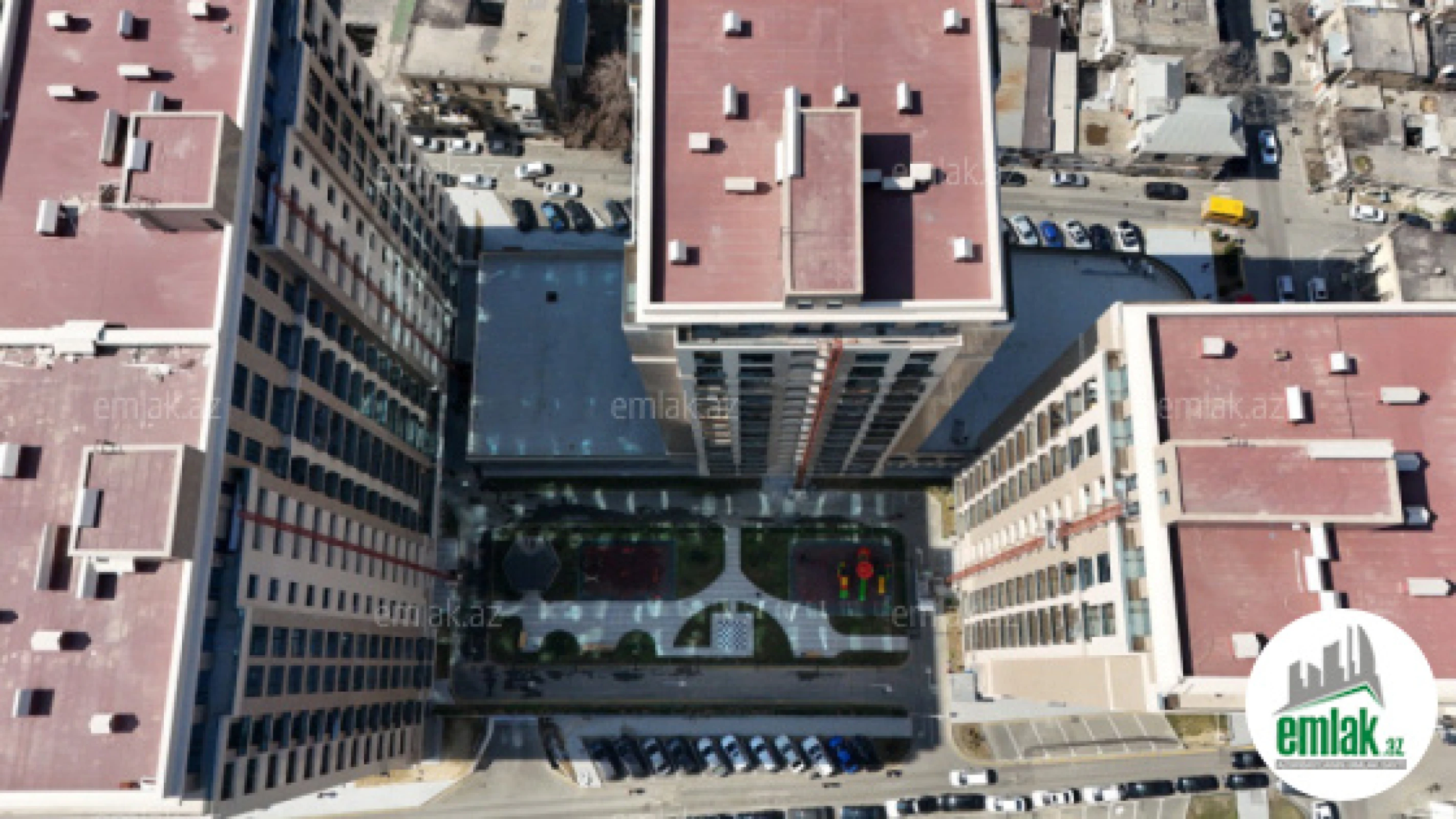 Satılır 1 otaqlı obyekt 500 m²