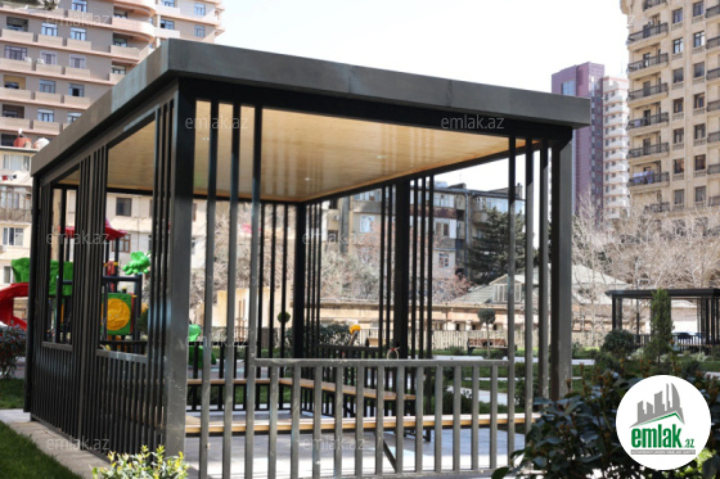 Satılır 1 otaqlı obyekt 700 m²