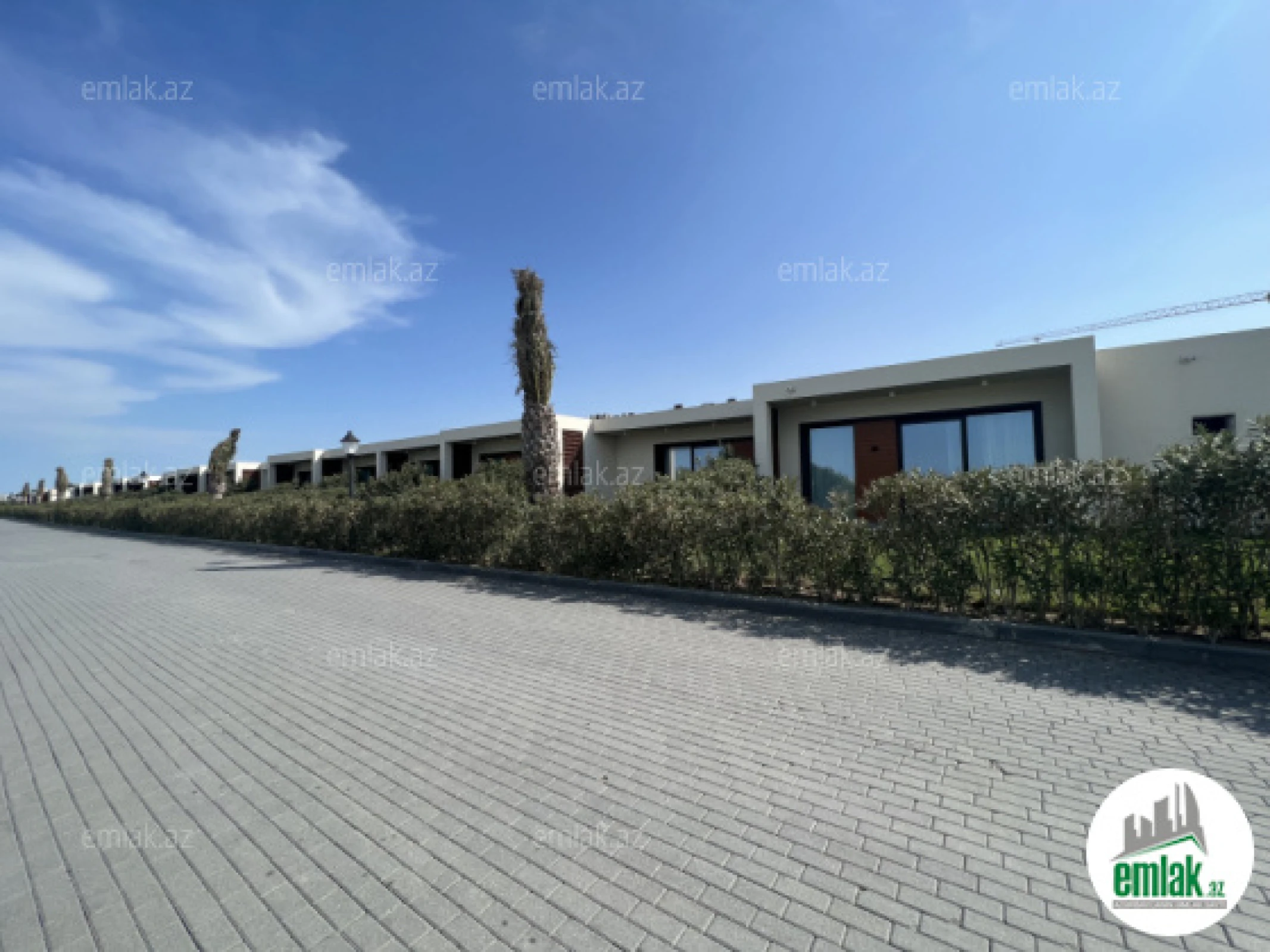 Satılır 1 otaqlı mənzil 60 m²