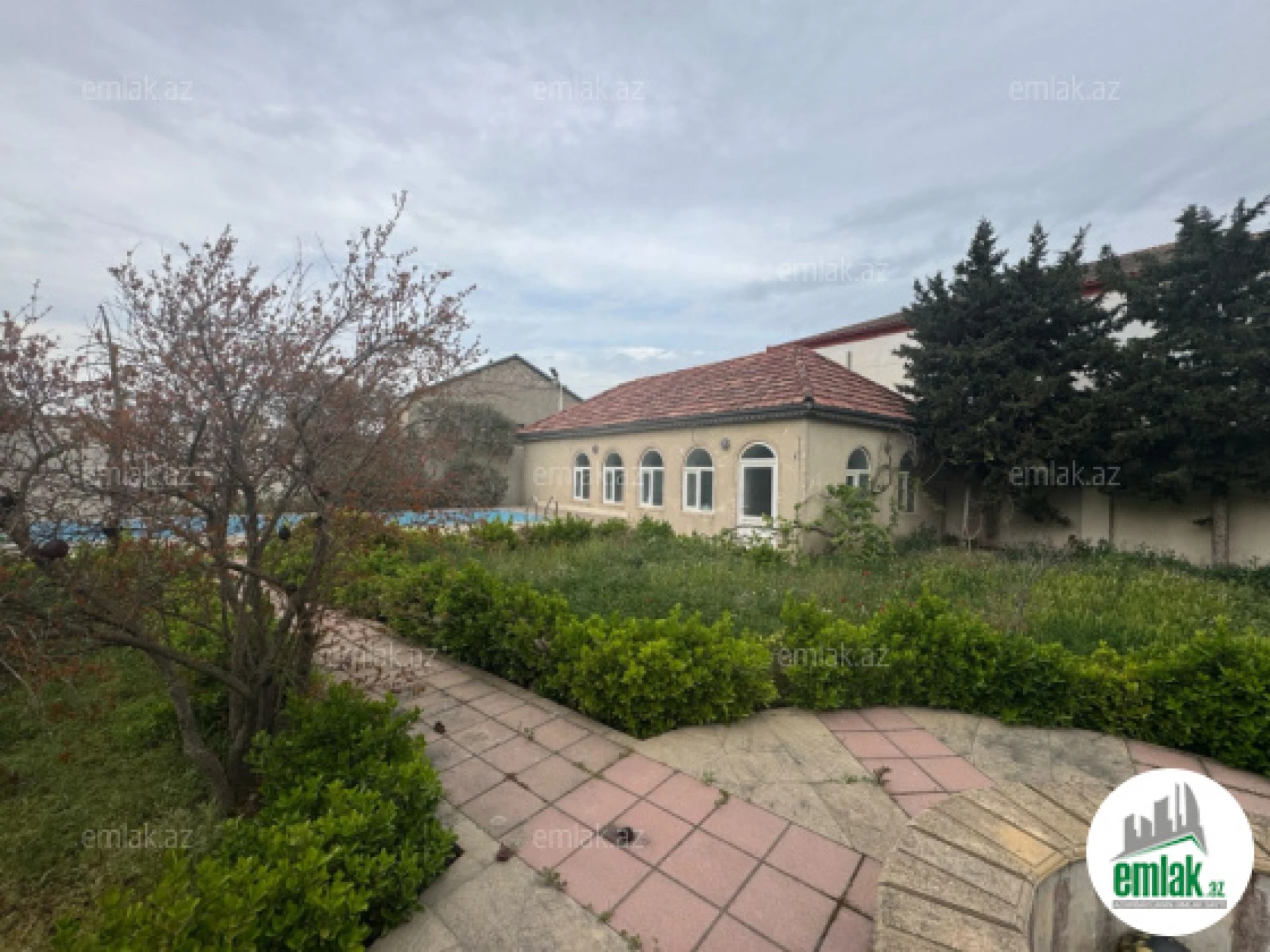 Satılır torpaq sahəsi 20 m²