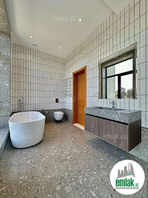 Satılır 5 otaqlı mənzil 500 m²