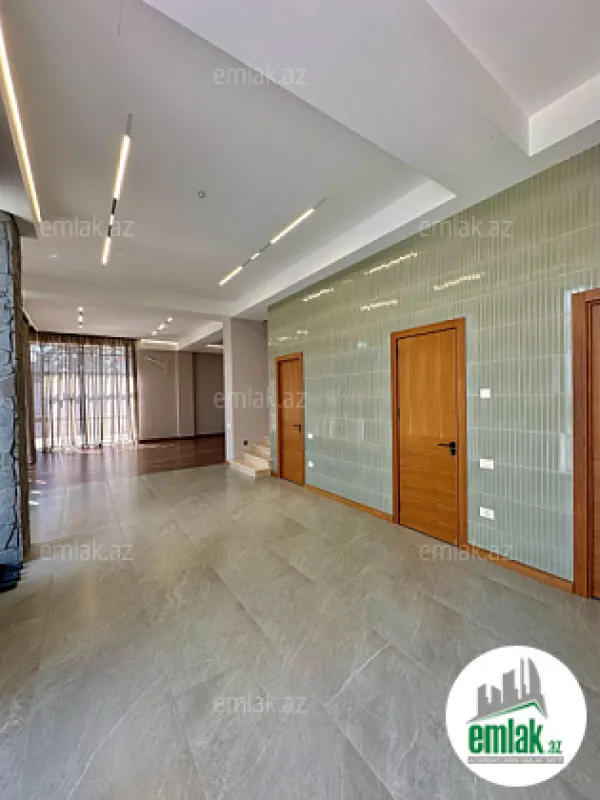 Satılır 5 otaqlı mənzil 500 m²