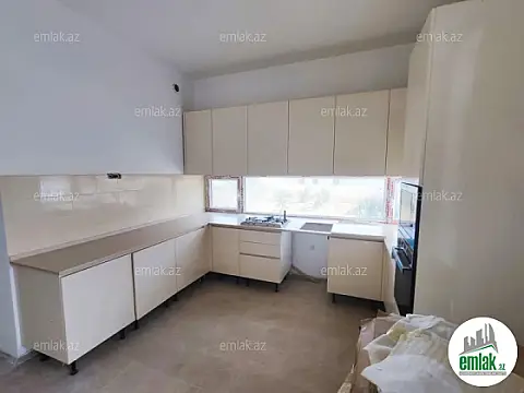 Satılır 7 otaqlı həyət evi 450 m²