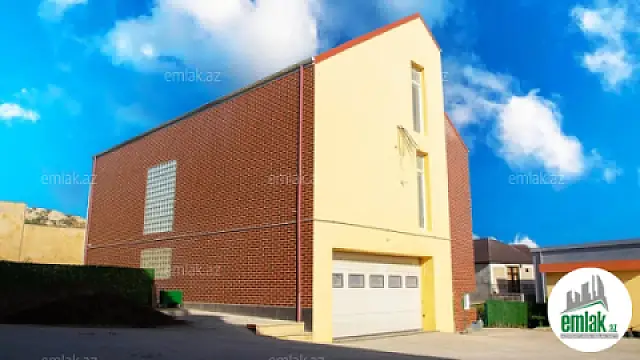 Satılır 7 otaqlı həyət evi 450 m²