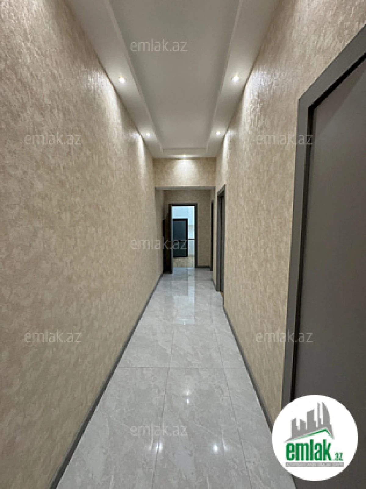 Satılır 2 otaqlı yeni tikili 90 m²