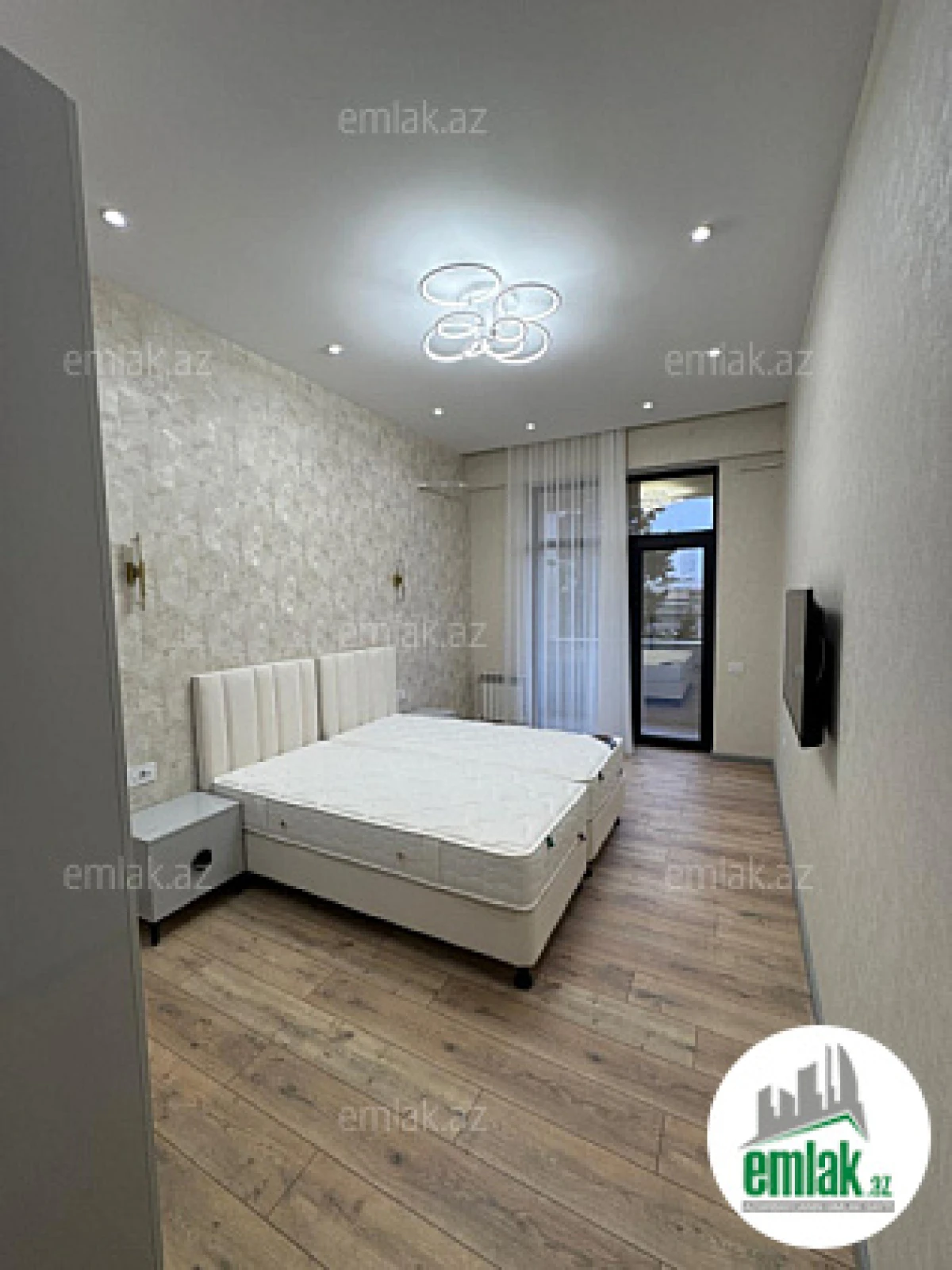 Satılır 2 otaqlı yeni tikili 89 m²