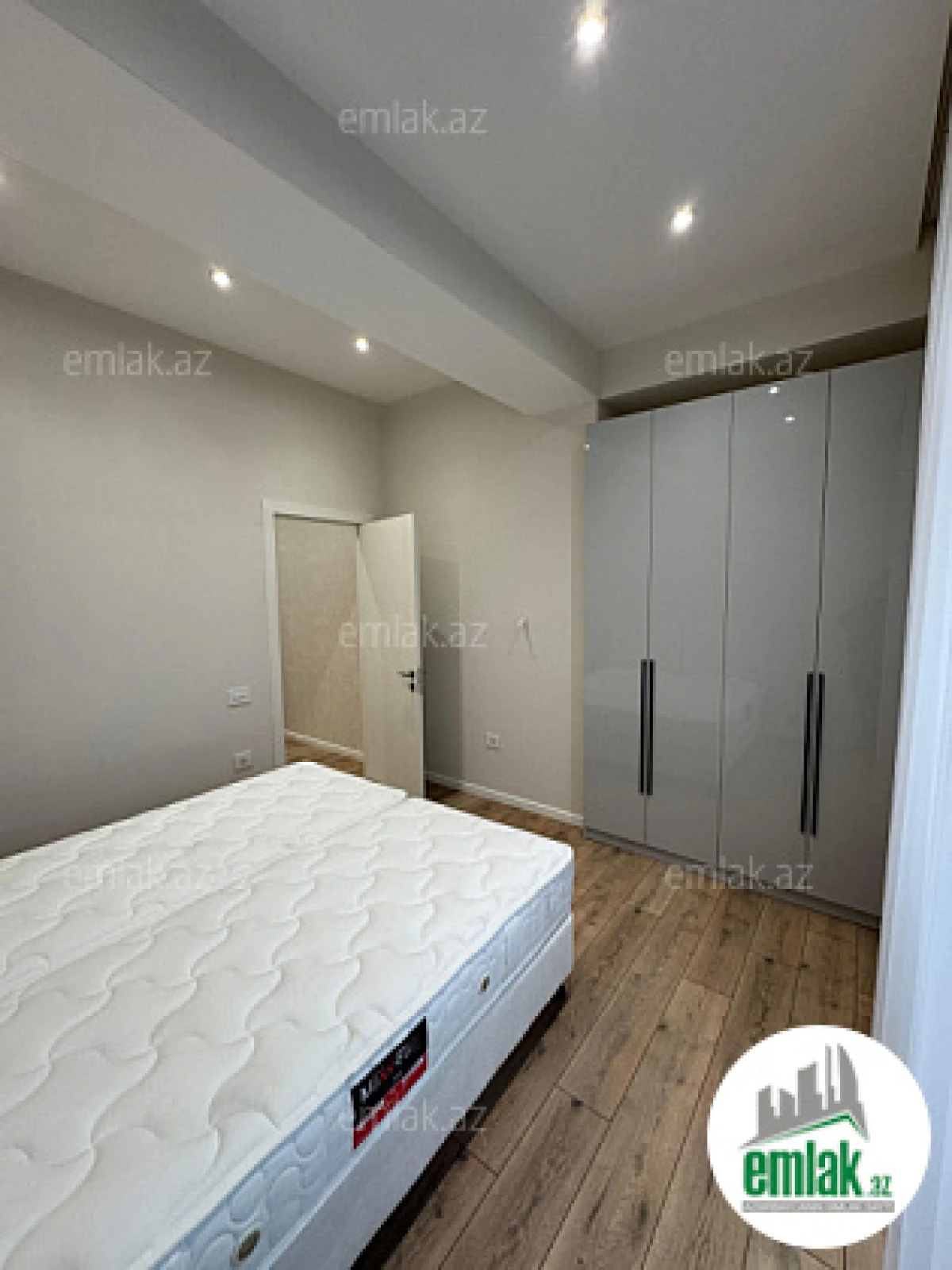 Satılır 2 otaqlı yeni tikili 51 m²