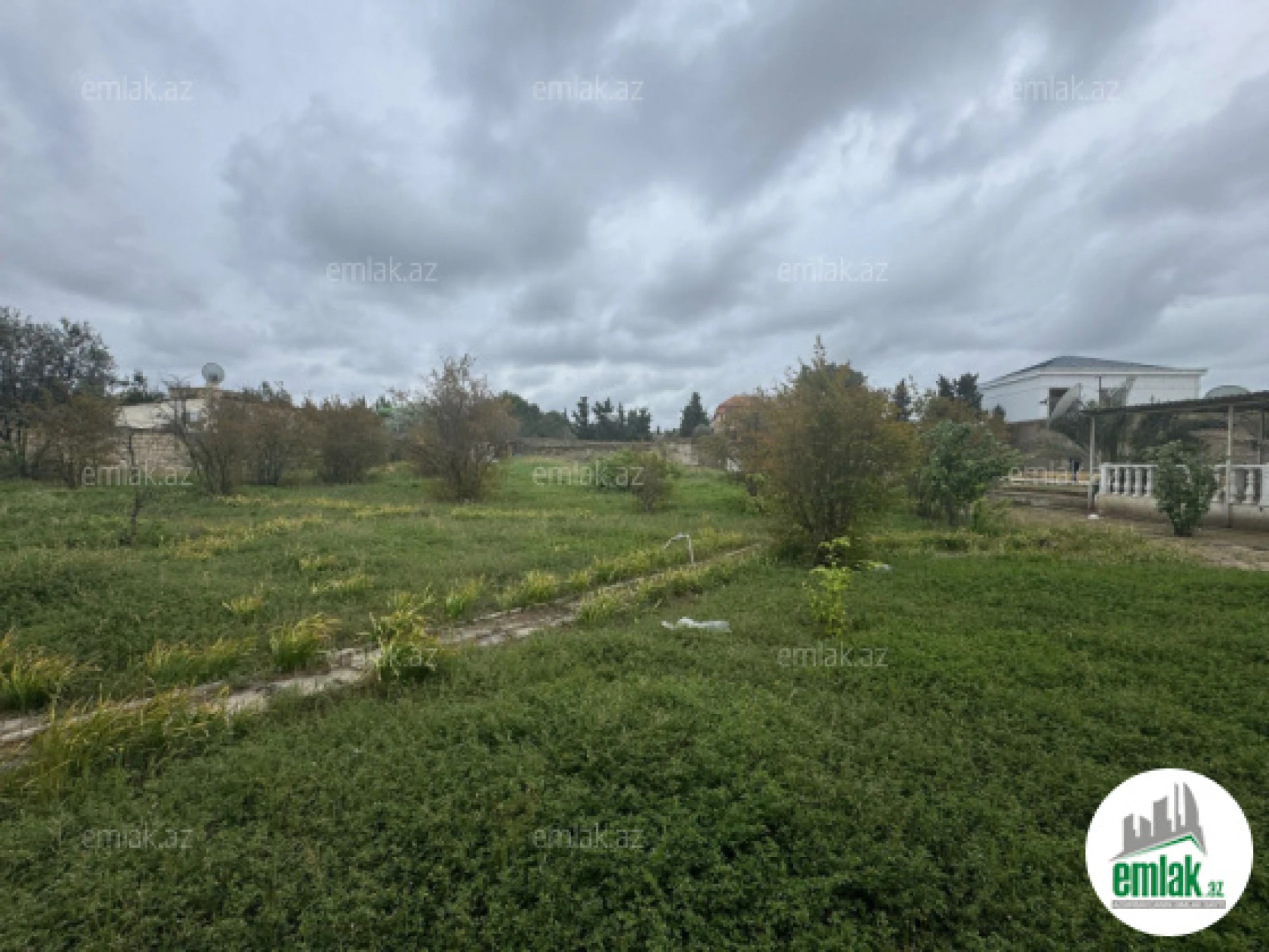 Satılır torpaq sahəsi 30 m²