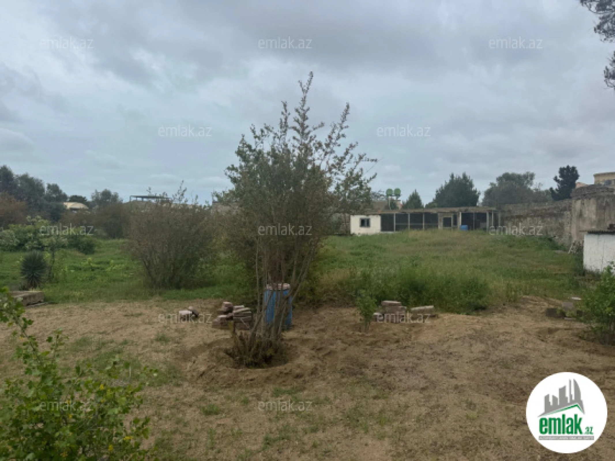 Satılır torpaq sahəsi 30 m²