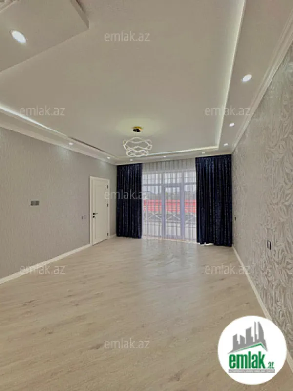 Satılır 5 otaqlı mənzil 300 m²