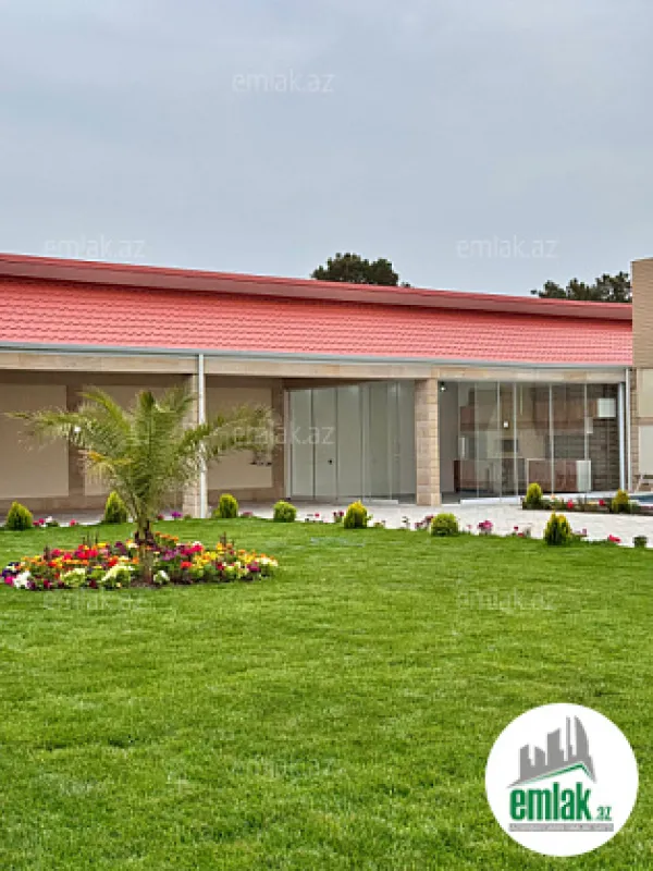 Satılır 5 otaqlı mənzil 300 m²