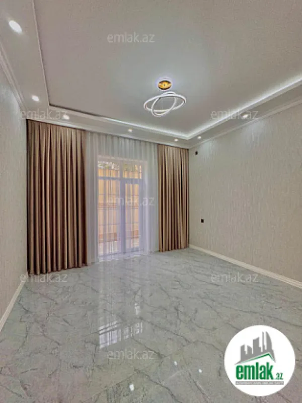 Satılır 5 otaqlı mənzil 300 m²