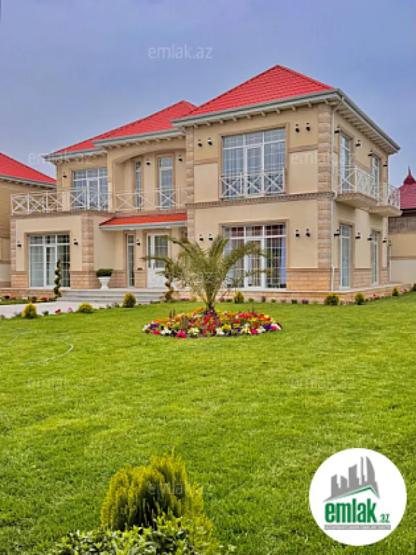 Satılır 5 otaqlı mənzil 300 m²