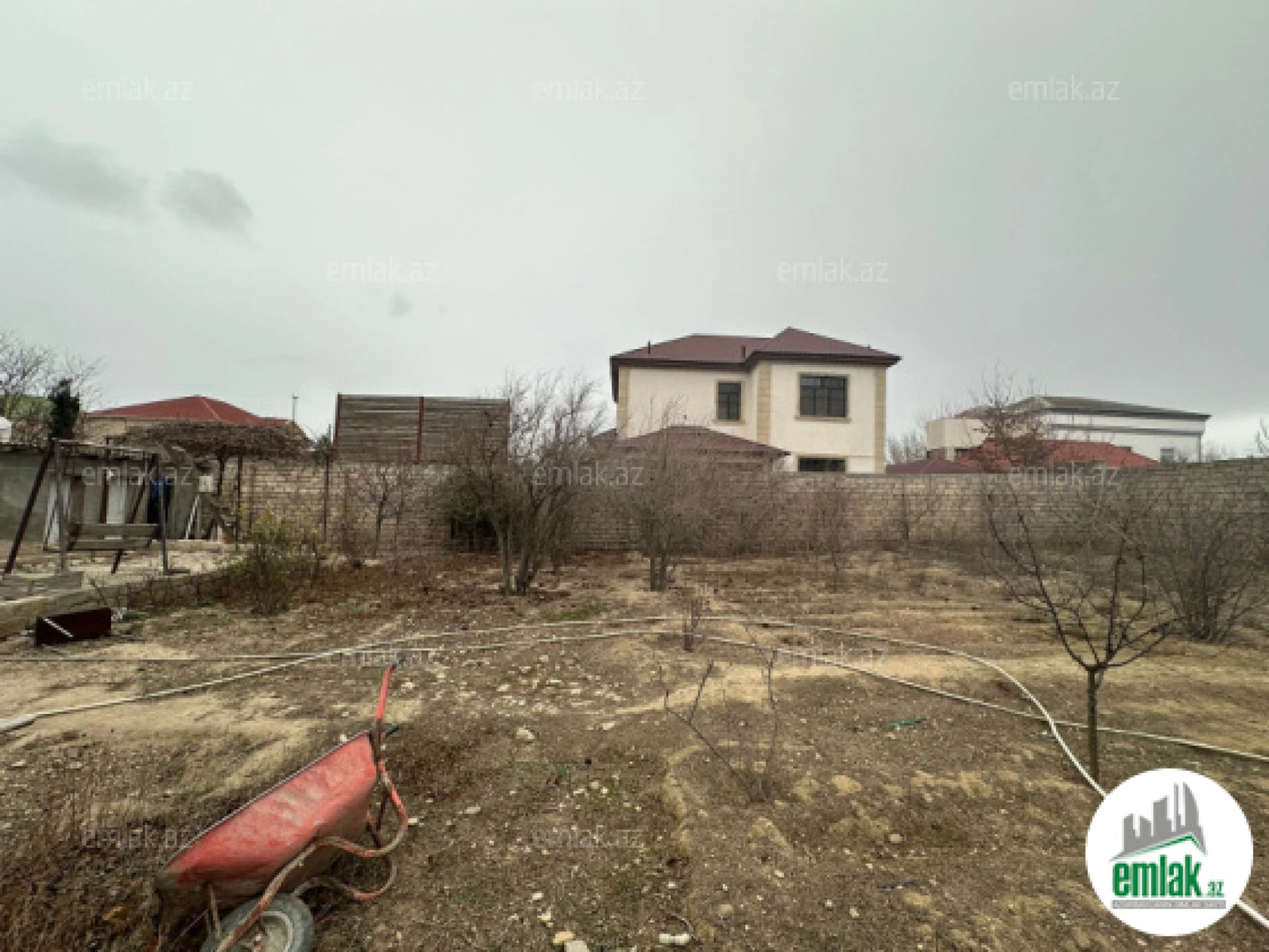 Satılır torpaq sahəsi 6 m²