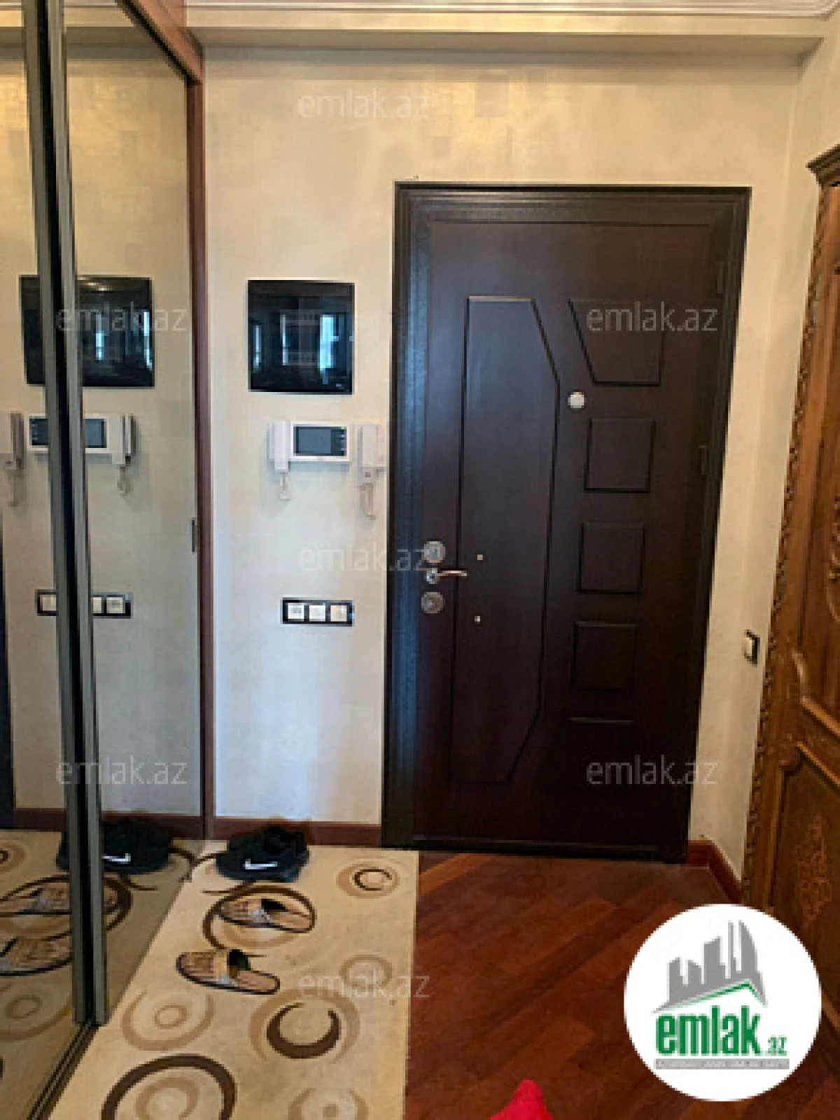 Satılır 3 otaqlı yeni tikili 120 m²