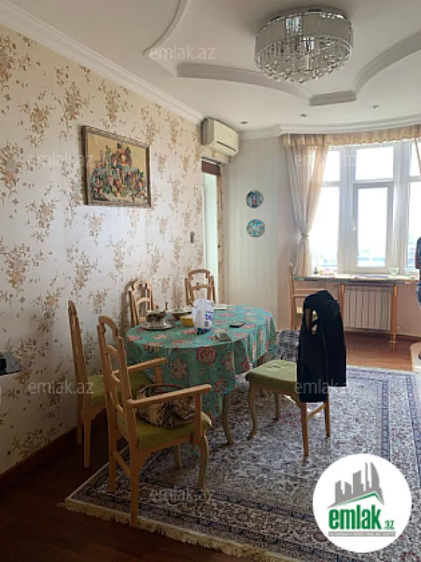 Satılır 3 otaqlı yeni tikili 120 m²