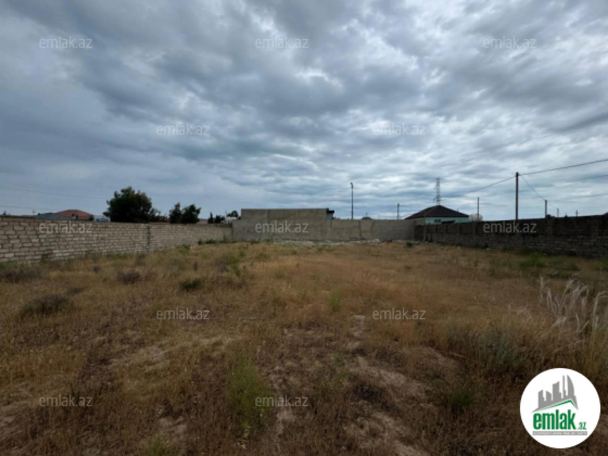 Satılır torpaq sahəsi 8 m²