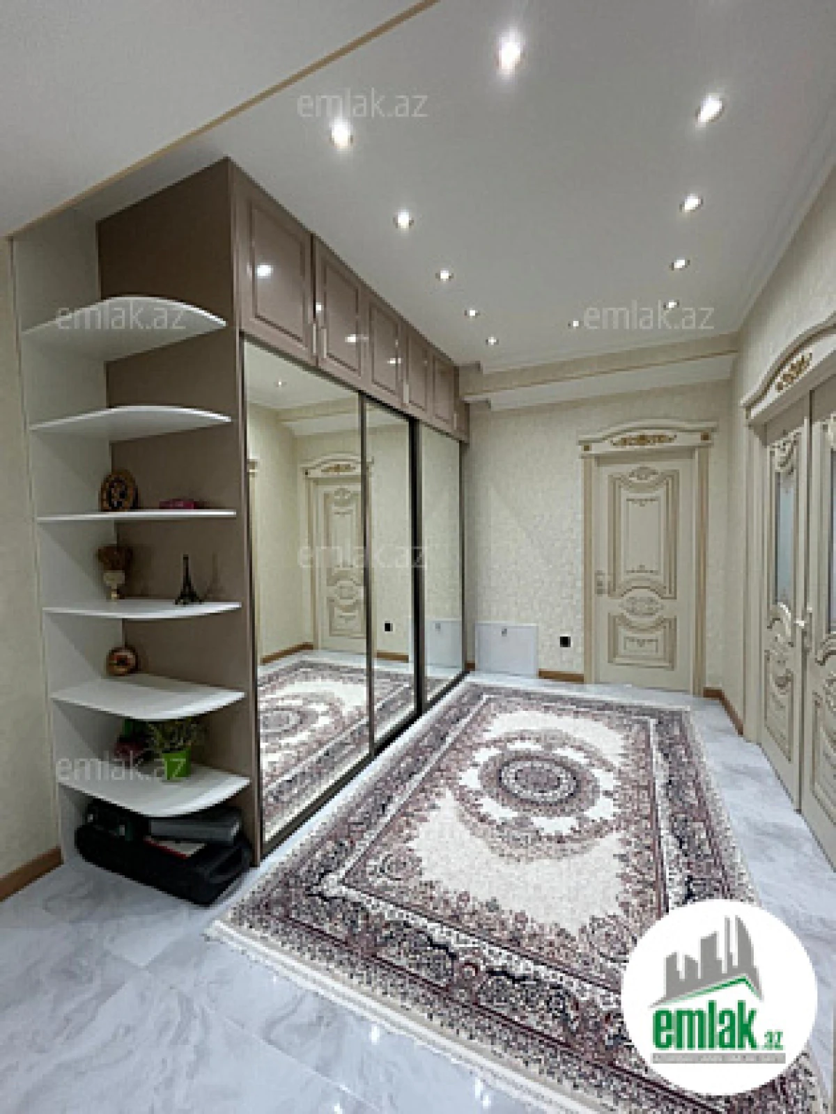 Satılır 3 otaqlı yeni tikili 147 m²