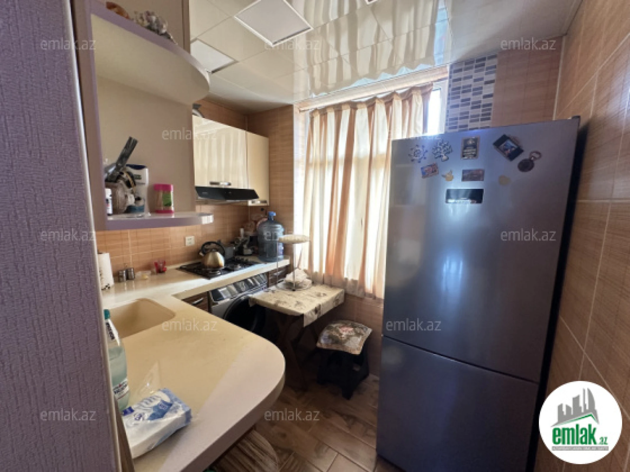 Satılır 3 otaqlı köhnə tikili 70 m²